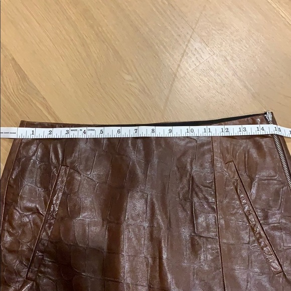 Poleci brown leather skirt - size 4 - Picture 8 of 10